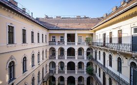Apartments Next To The Synagogue